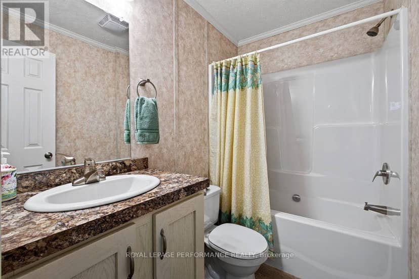 16 Eastgate Avenue — photo 26 of 40