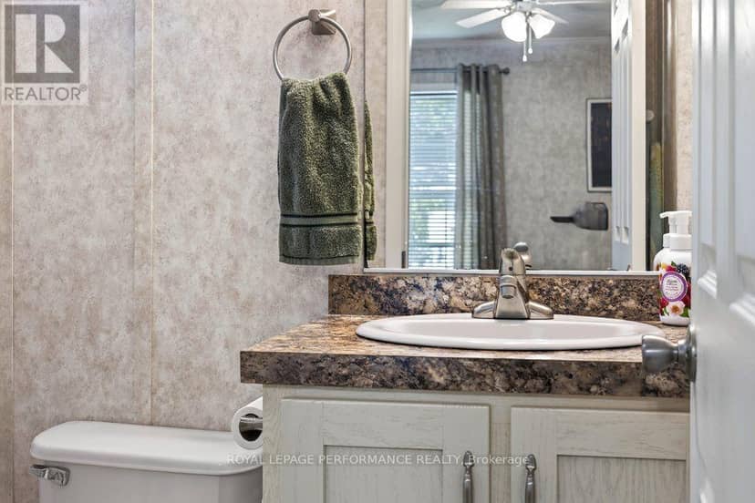 16 Eastgate Avenue — photo 27 of 40