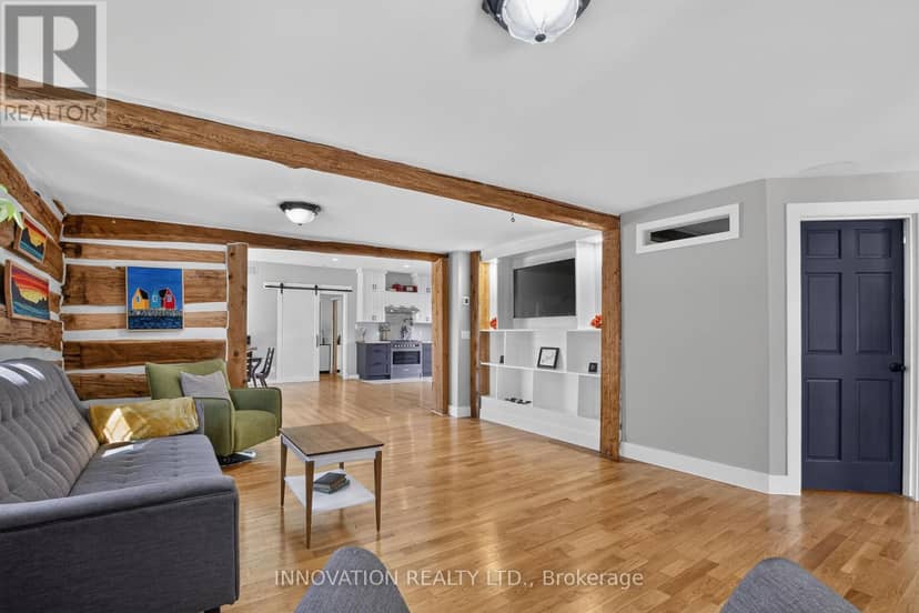 120 Maitland Street — photo 11 of 40