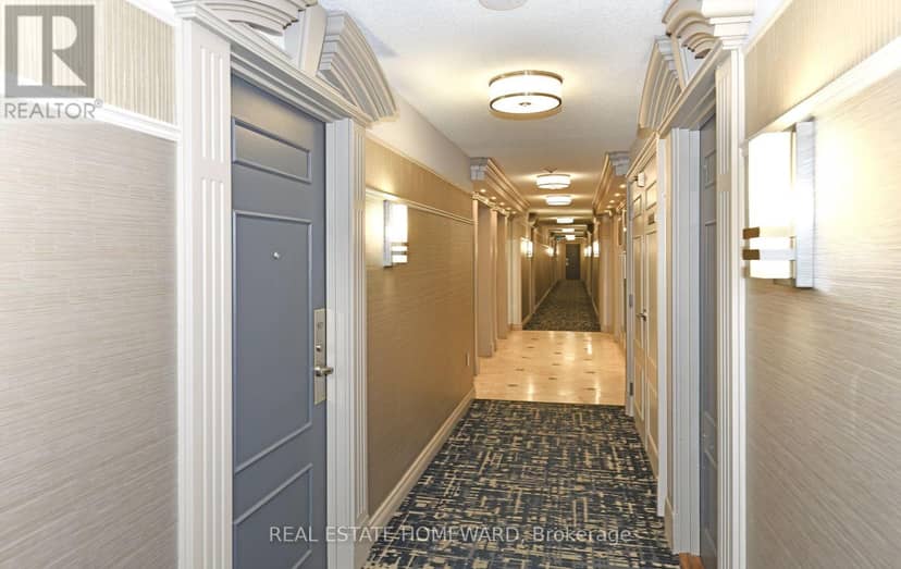 916 - 88 Grandview Way — photo 2 of 28