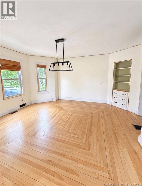 39 Manse Street — photo 3 of 17