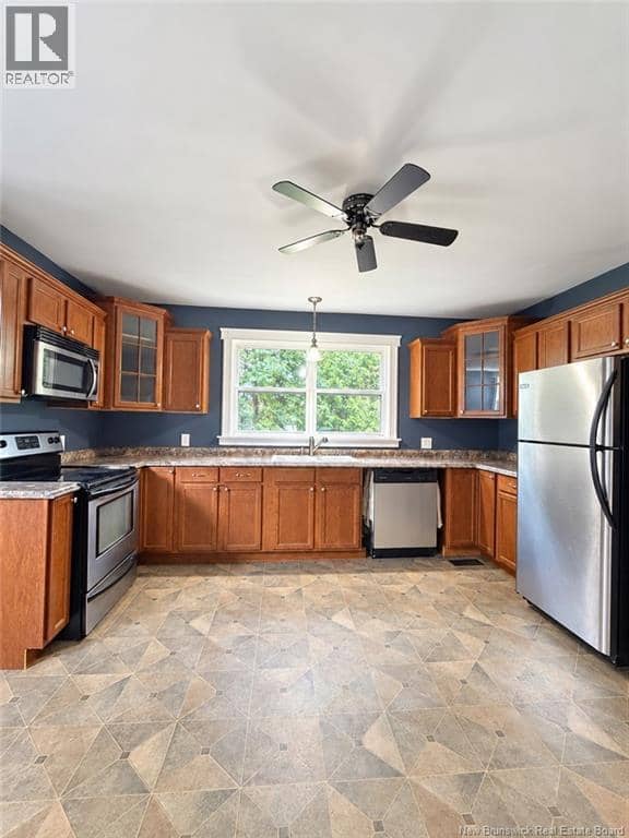 39 Manse Street — photo 2 of 17