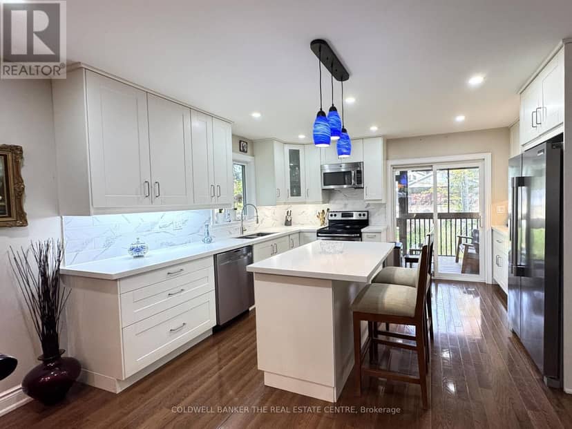 44 Iris Drive — photo 5 of 40