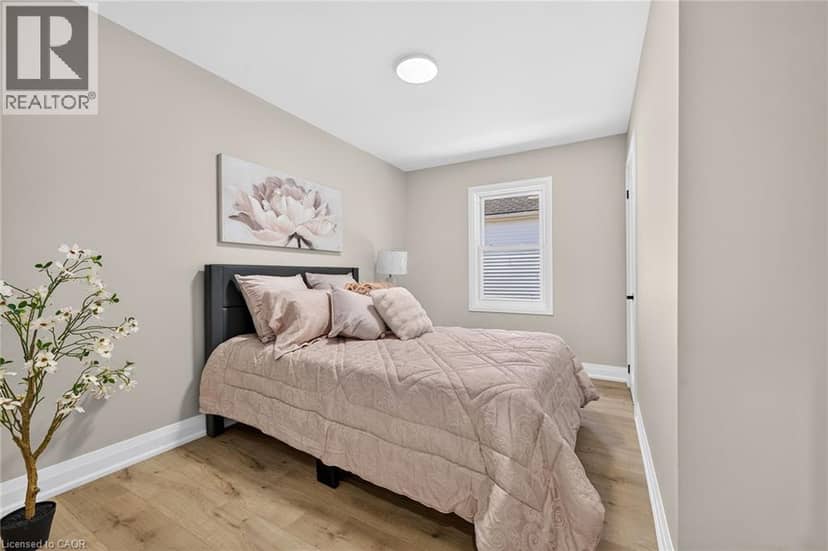 362 ROSSEAU Road — photo 22 of 40