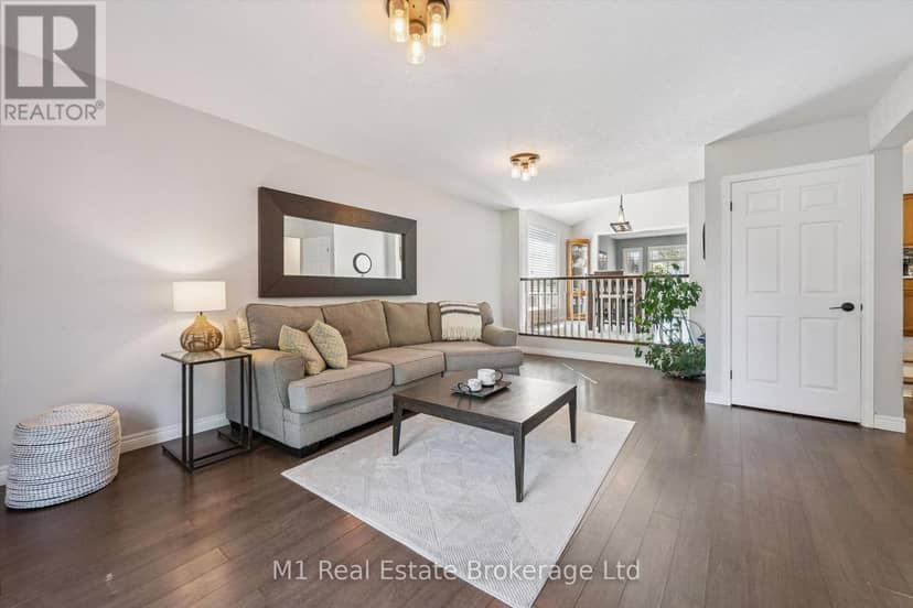 106 Bellamy Crescent — photo 17 of 38