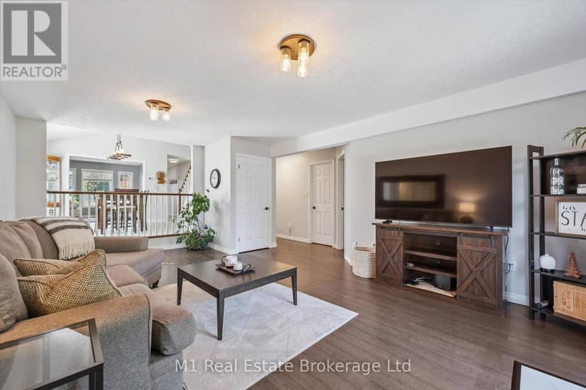 106 Bellamy Crescent — photo 19 of 38