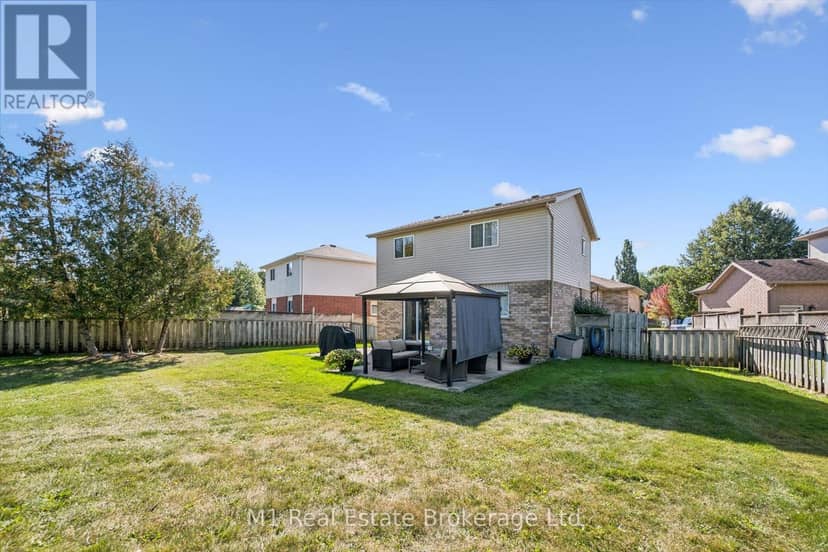 106 Bellamy Crescent — photo 28 of 38