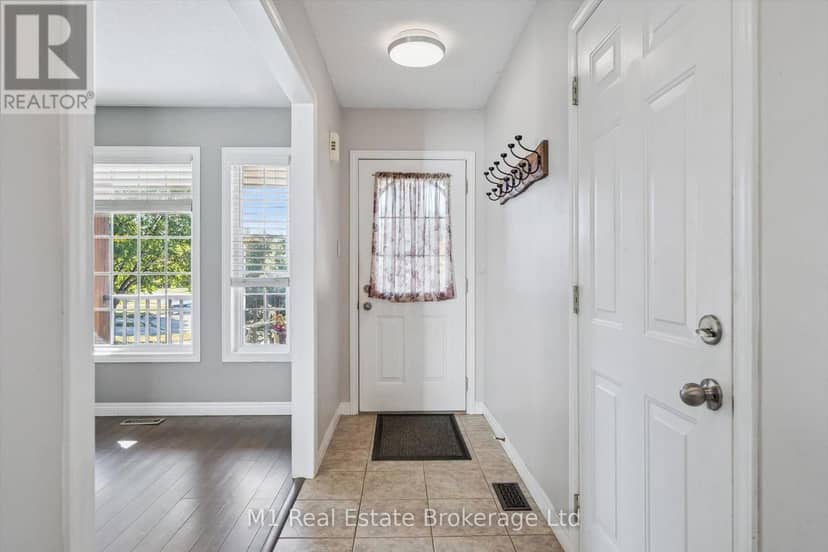 106 Bellamy Crescent — photo 4 of 38