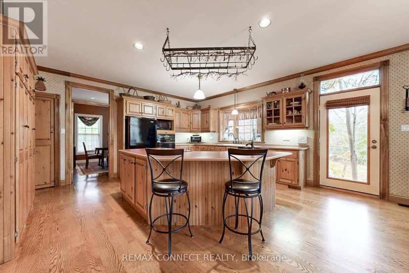 1436 Highbush Trail — photo 14 of 40