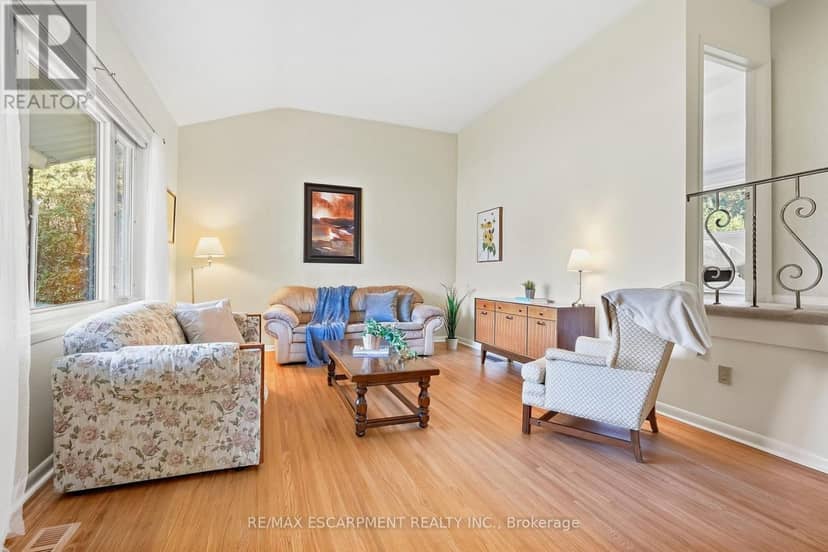 1267 Dunbar Road — photo 3 of 29
