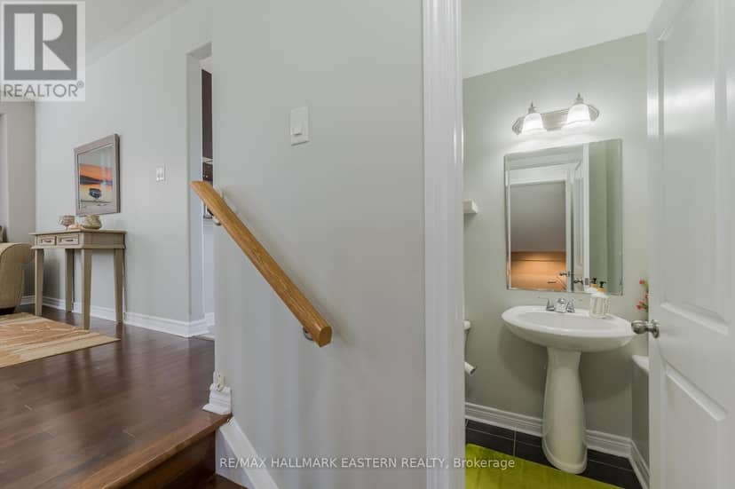 247 Bowen Drive — photo 14 of 40