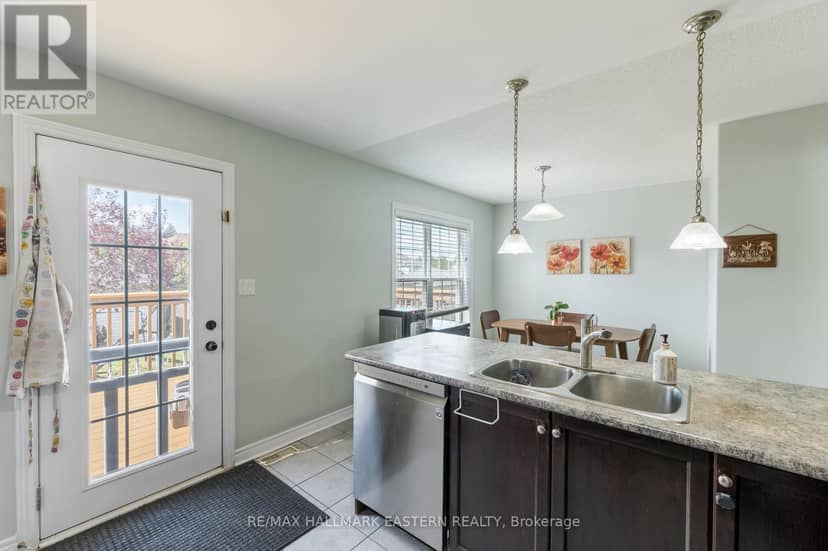 247 Bowen Drive — photo 21 of 40
