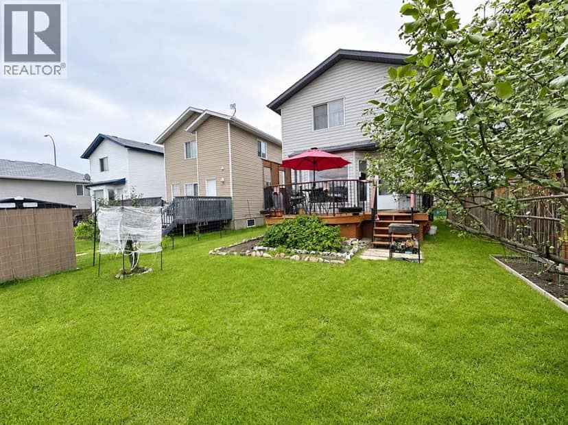 4507 74 Street, Camrose, photo 2