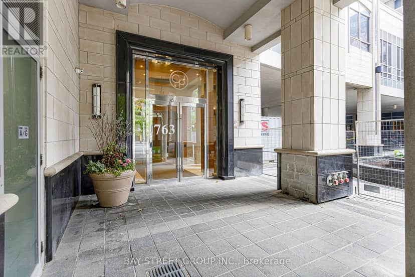 4105 - 763 Bay Street, Toronto, photo 2