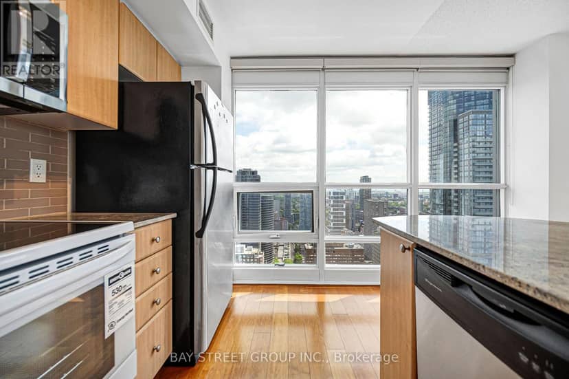 4105 - 763 Bay Street — photo 26 of 40