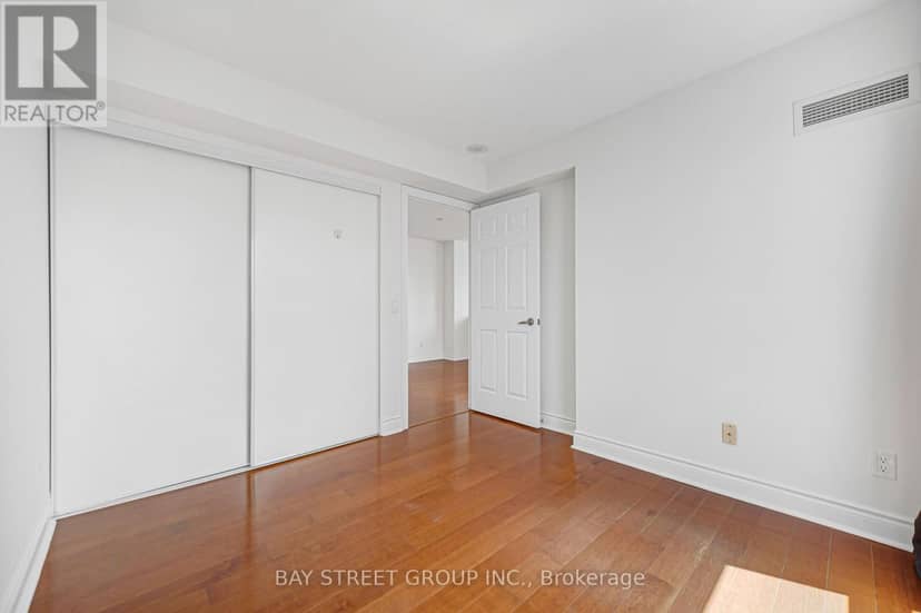 4105 - 763 Bay Street — photo 40 of 40