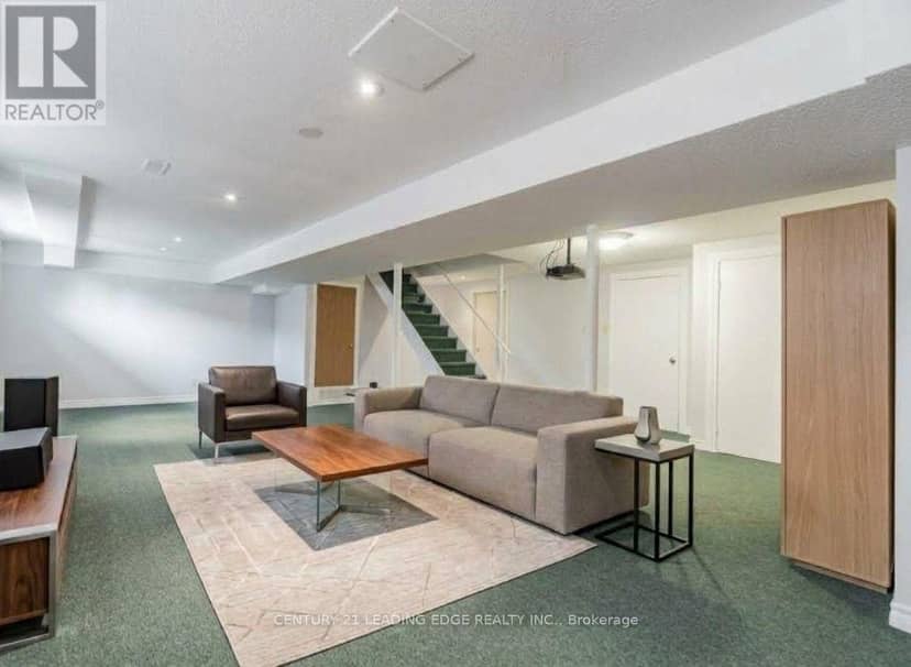 492 Palmtree Crescent — photo 17 of 24