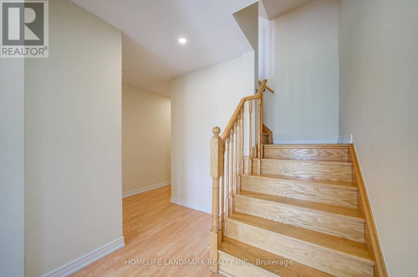 9976 McCowan Road, Markham, photo 6