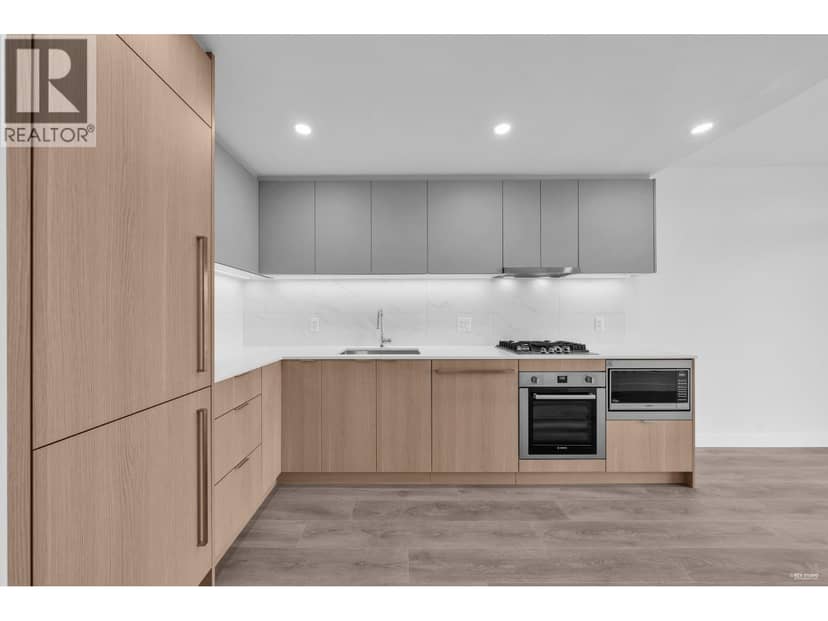 21XX 318 ALDERSON AVENUE, Coquitlam, photo 3