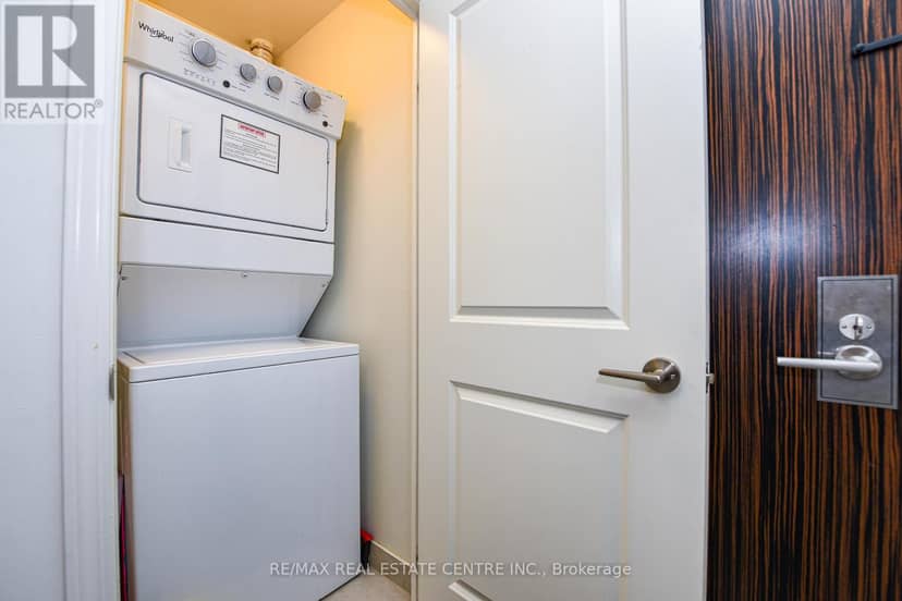 507 - 349 Rathburn Road — photo 30 of 40