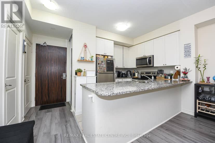 507 - 349 Rathburn Road — photo 7 of 40