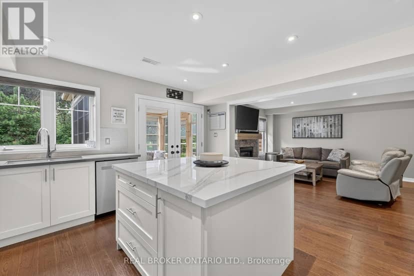 30 Masters Crescent — photo 16 of 40