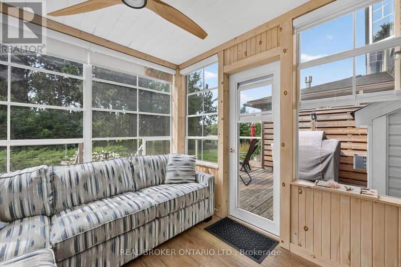 30 Masters Crescent — photo 18 of 40