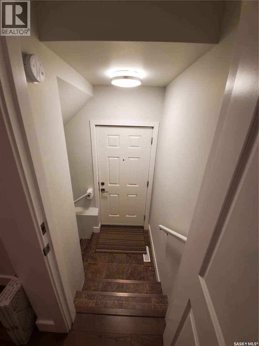 447 Eaton LANE — photo 17 of 28