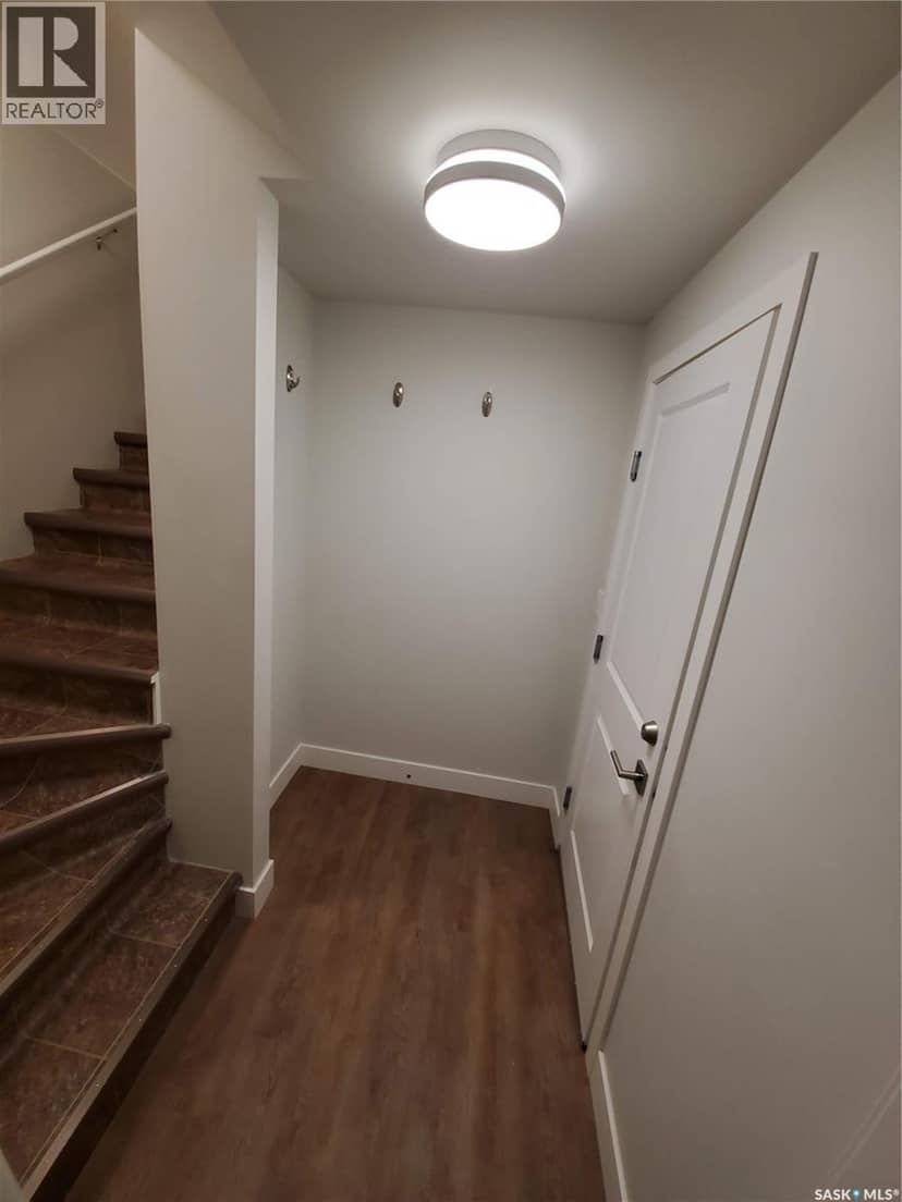 447 Eaton LANE — photo 18 of 28