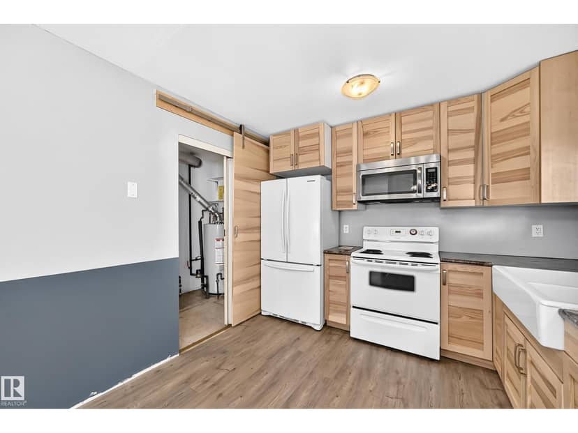 290 Lancaster TC NW — photo 10 of 40