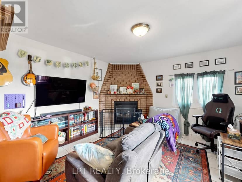 303 Oakwood Avenue — photo 14 of 32
