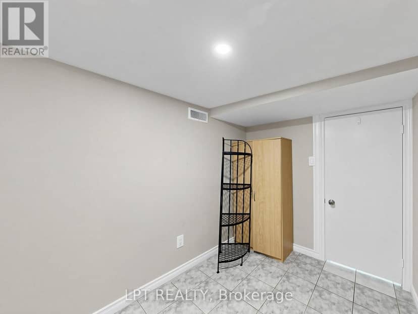 303 Oakwood Avenue — photo 21 of 32