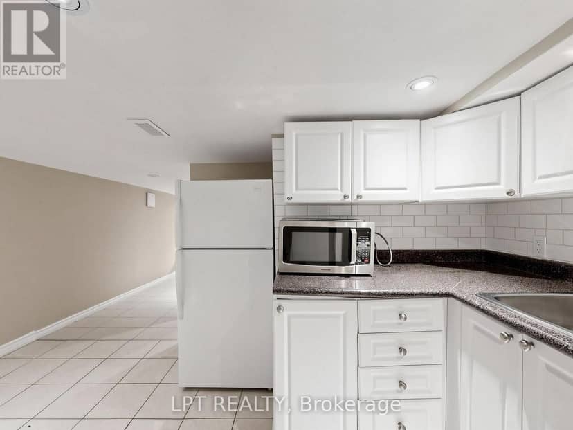 303 Oakwood Avenue — photo 29 of 32