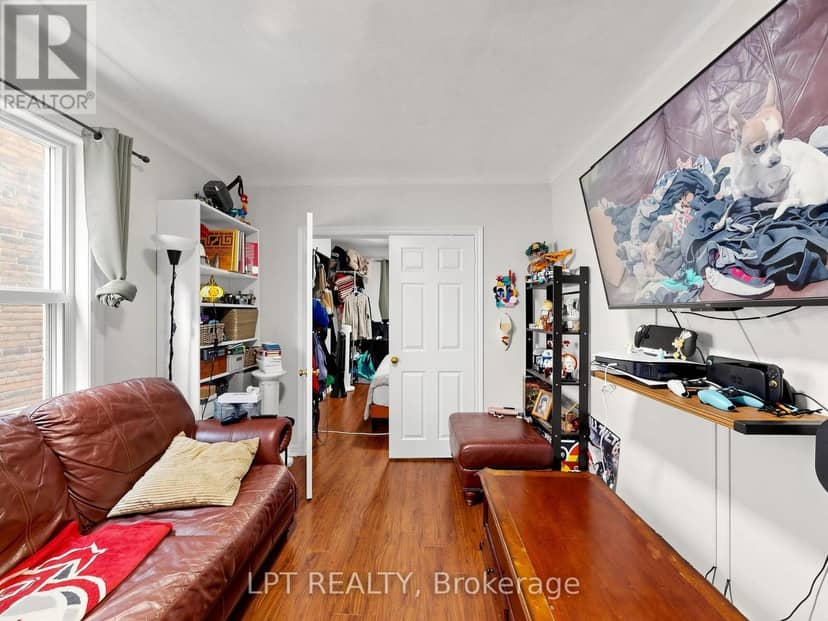 303 Oakwood Avenue — photo 5 of 32