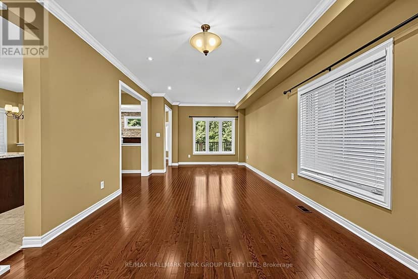 383 Gilpin Drive, Newmarket, photo 5
