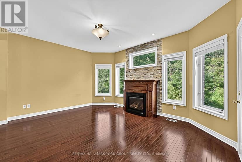 383 Gilpin Drive, Newmarket, photo 7