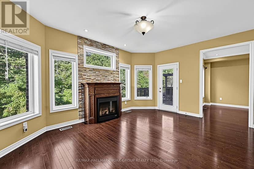383 Gilpin Drive, Newmarket, photo 8