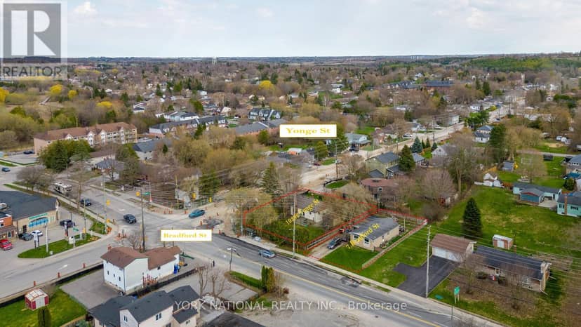 7 Bradford Street — photo 1 of 6