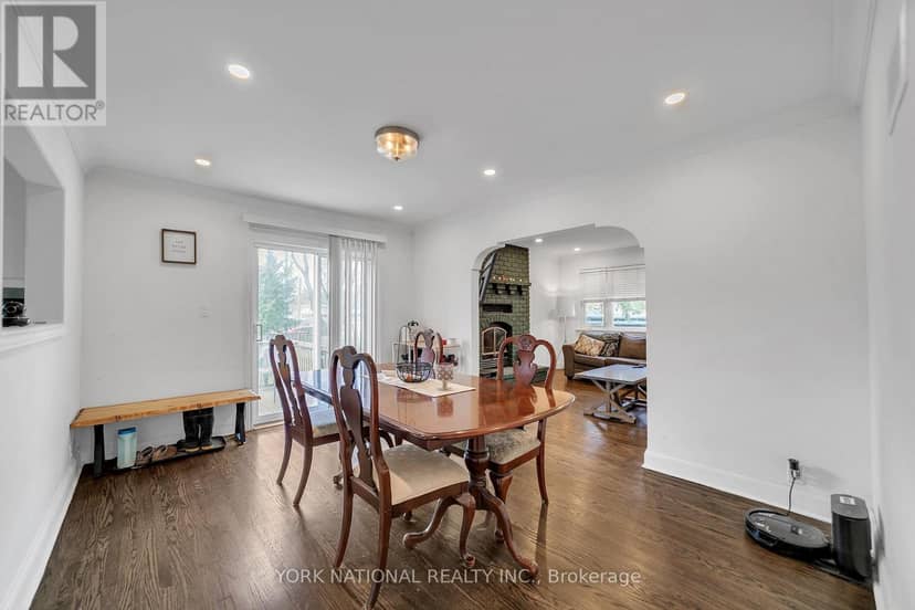 19392 Yonge Street — photo 13 of 17