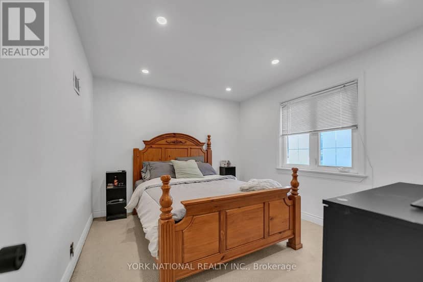19392 Yonge Street — photo 17 of 17
