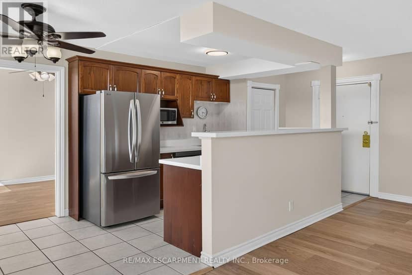 604 - 851 Queenston Road — photo 20 of 40