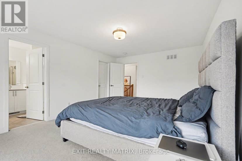 656 Putney Crescent — photo 21 of 36