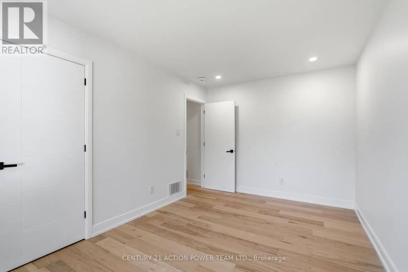 1831 Haig Drive S — photo 11 of 38