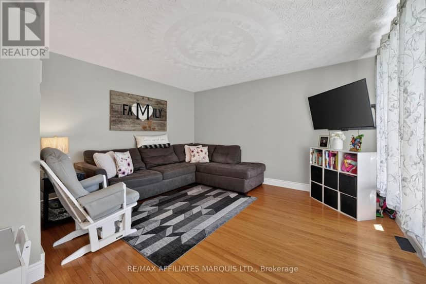 824 Alice Street — photo 13 of 40