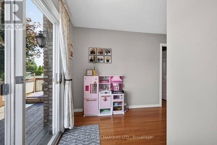 824 Alice Street — photo 22 of 40