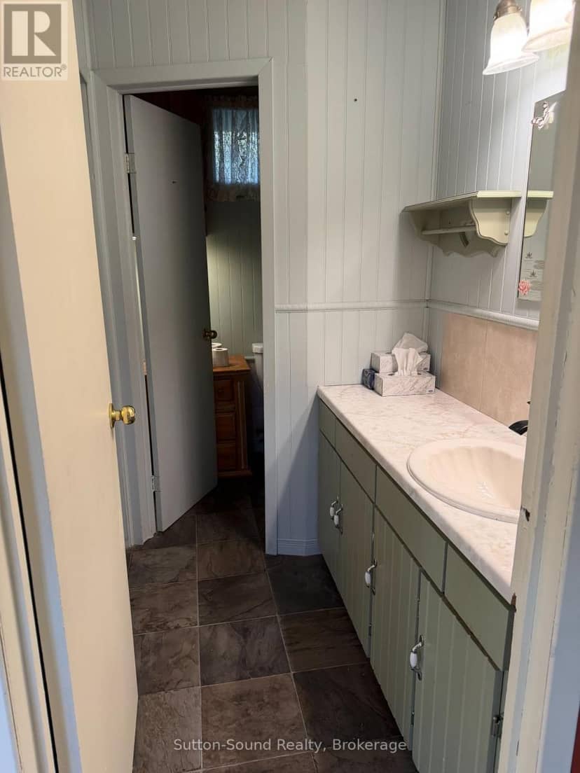 108 Wilson Drive — photo 5 of 19
