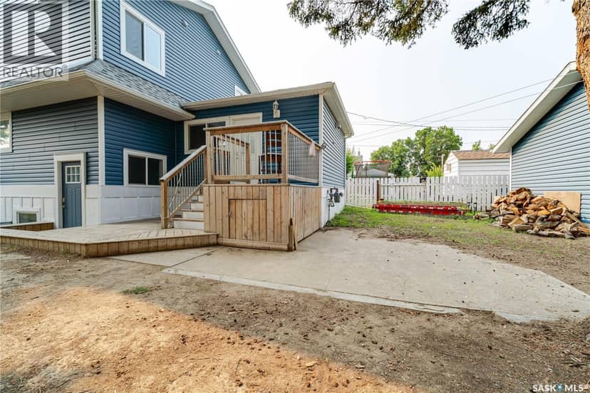 414 Main STREET S — photo 13 of 40