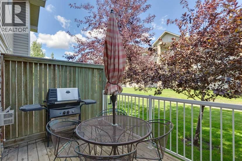 118 Citadel Meadow Gardens NW — photo 34 of 38