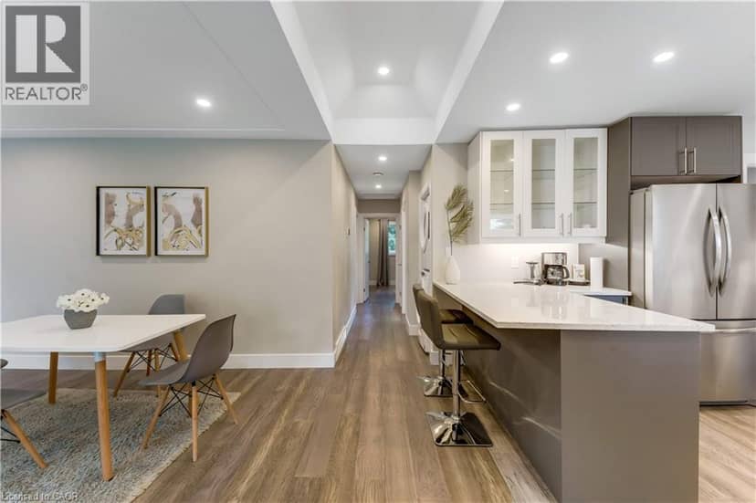 106 KENNETH Avenue — photo 13 of 40