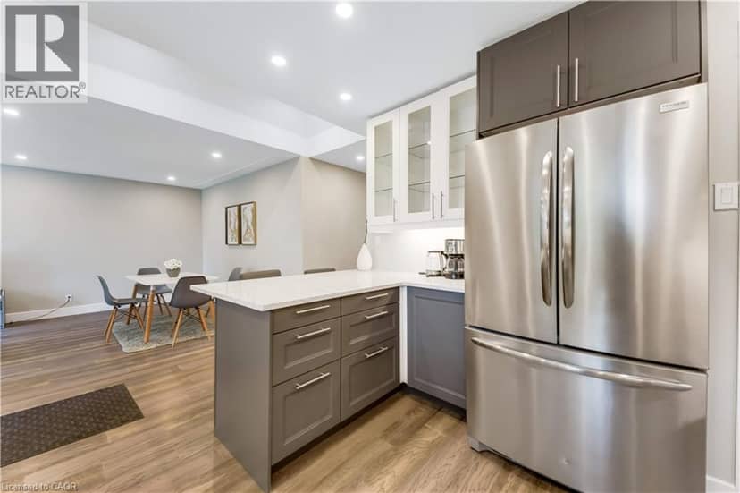 106 KENNETH Avenue — photo 14 of 40